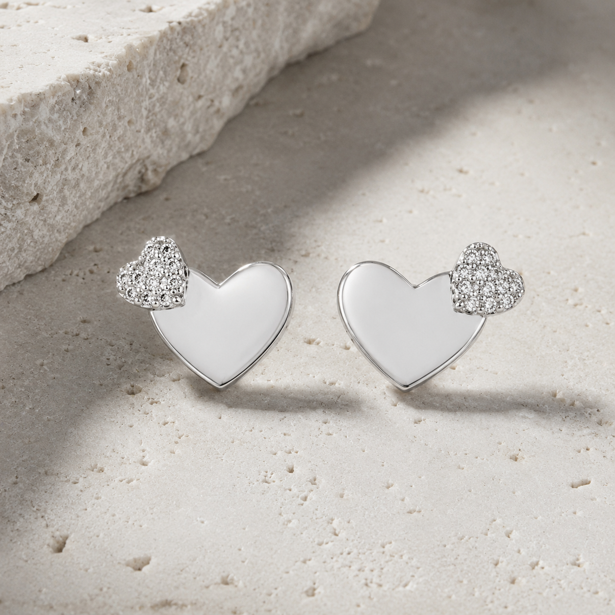 RHINESTONE METAL HEART POST EARRINGS