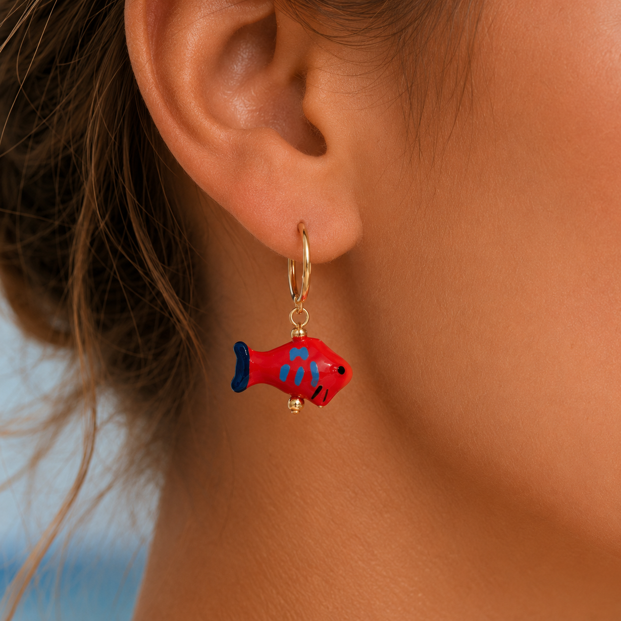 METAL CERAMIC FISH SEALIFE HOOP EARRINGS
