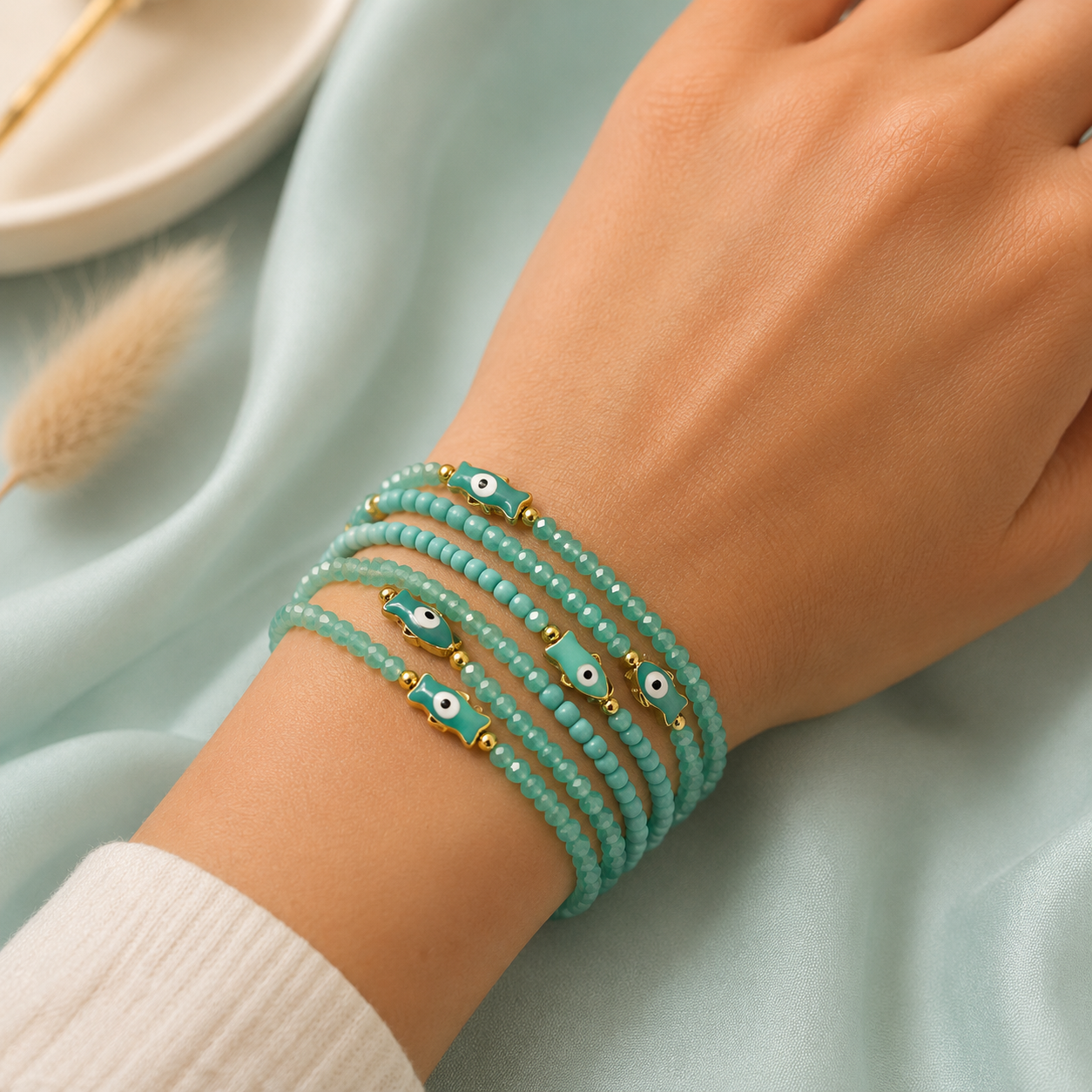 GLASS BEAD FISH MULTI STACKABLE ELASTIC BRACELET