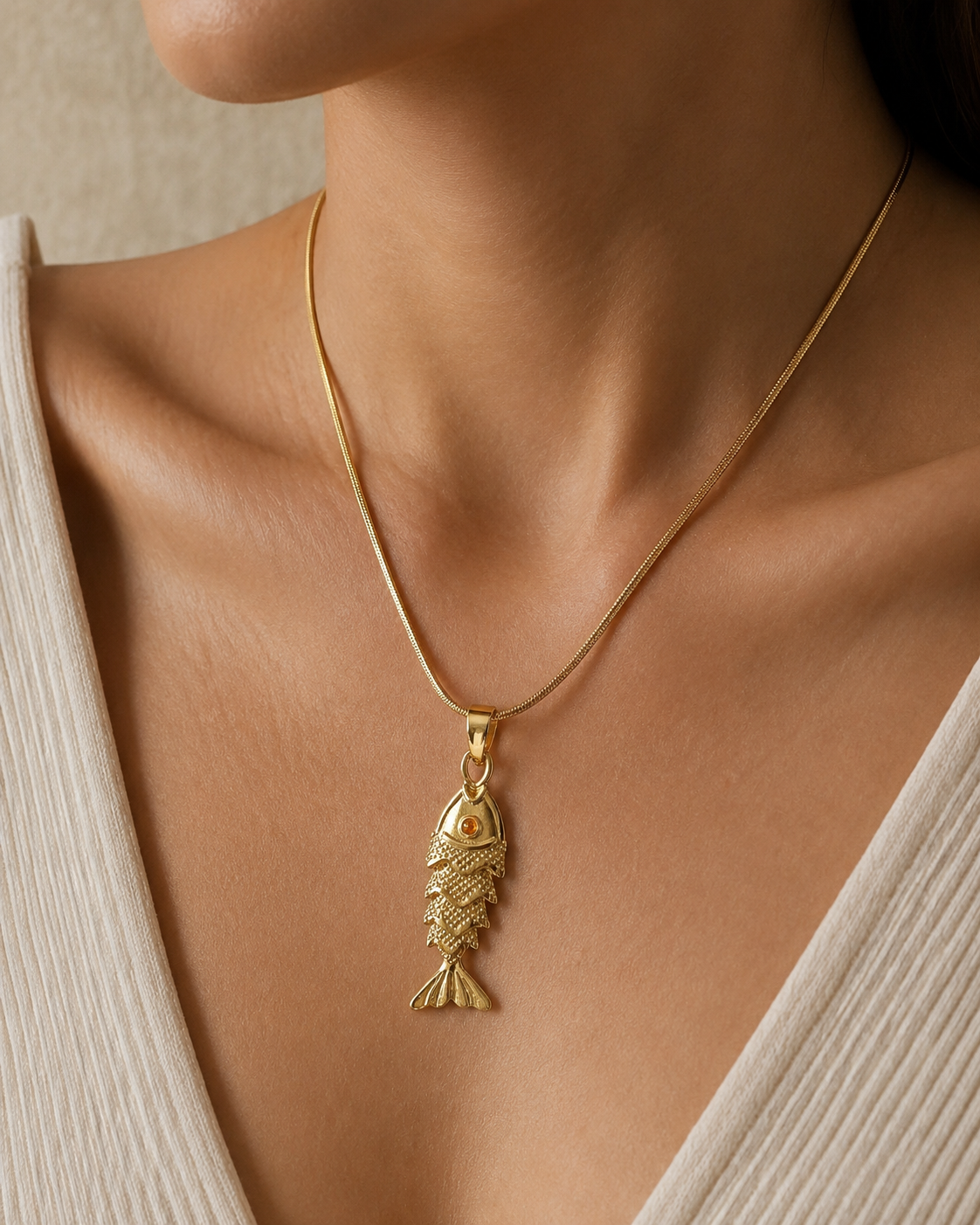 METAL STAINLESS SEA LIFE FISH NECKLACE