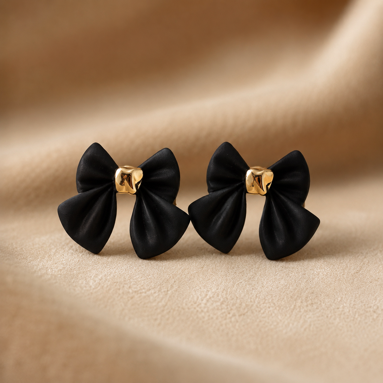 PRETTY BOW POST EARRINGS