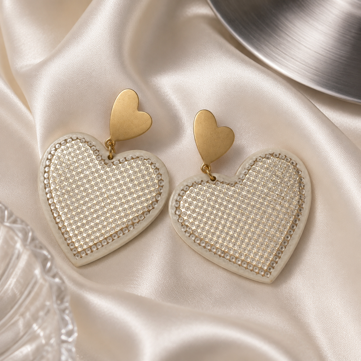 OVERSIZED SHIMMER HEART EARRINGS