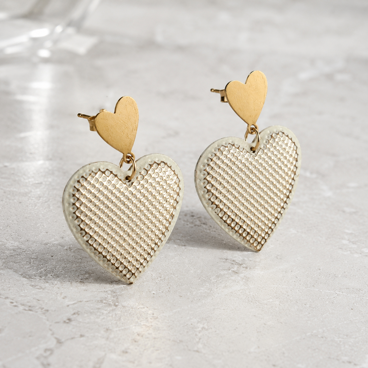 OVERSIZED SHIMMER HEART EARRINGS