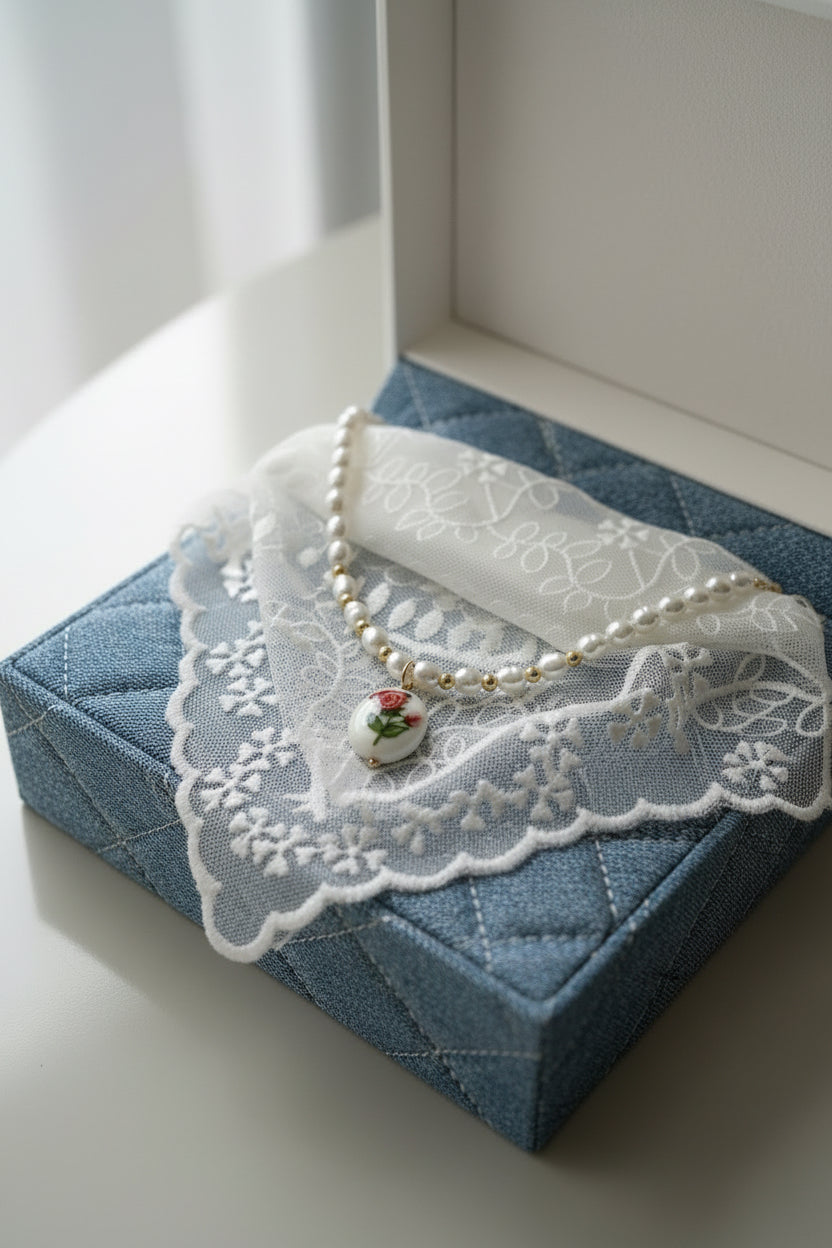 LACE SCARF W PEARLS NECKLACE