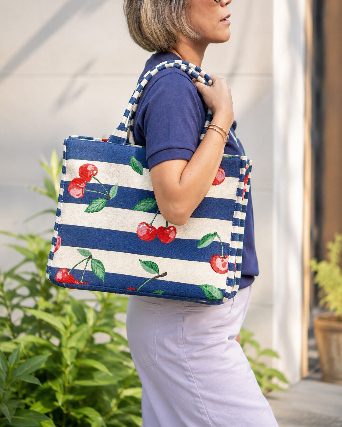 CHERRY STRIPED JACQUARD TOTE