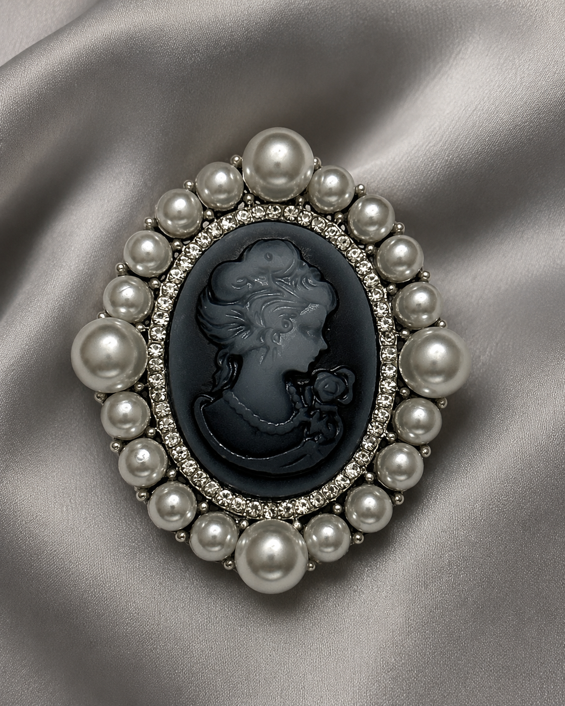 PEARL EPOXY CAMEO BROOCH