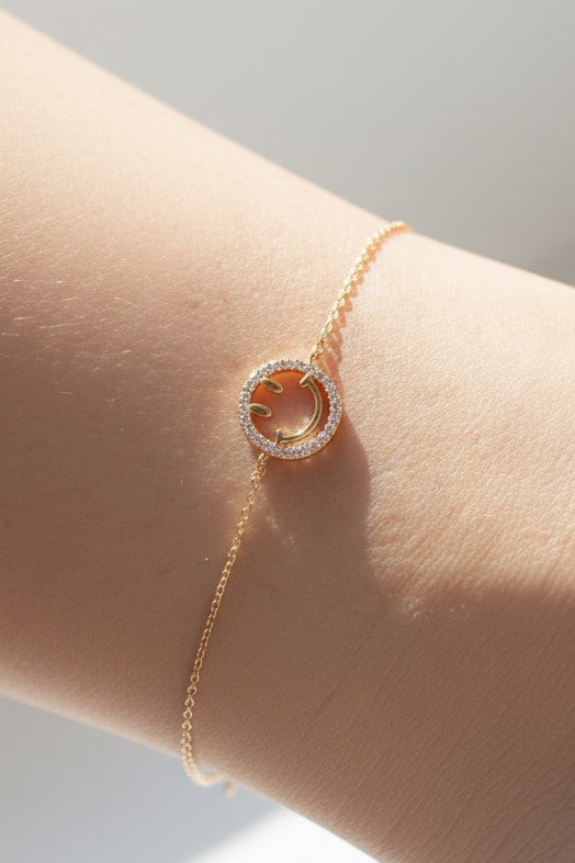 SMIELY FACE GOLD DIPPED ANKLET