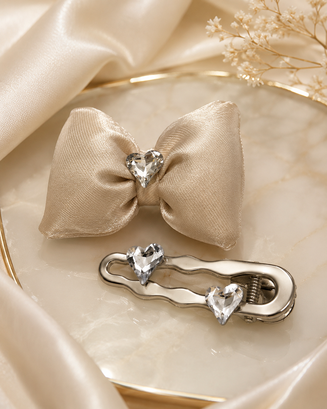 HEART STONE BOW CILP - IVORY