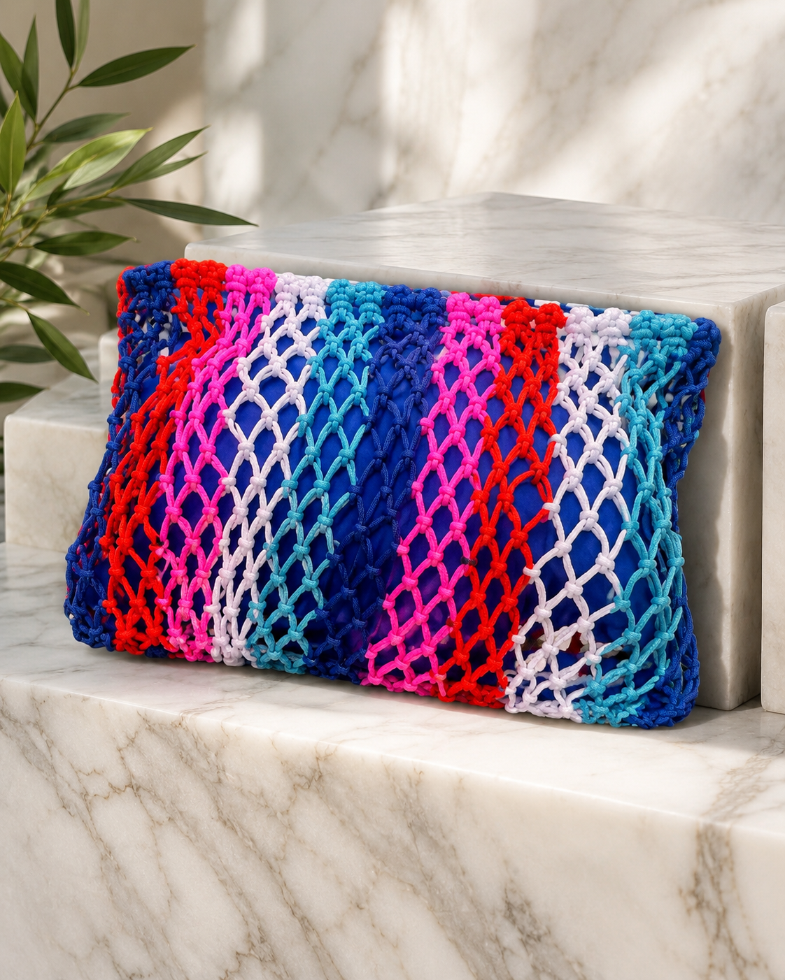 FISHNET STRIPED ZIP POUCH