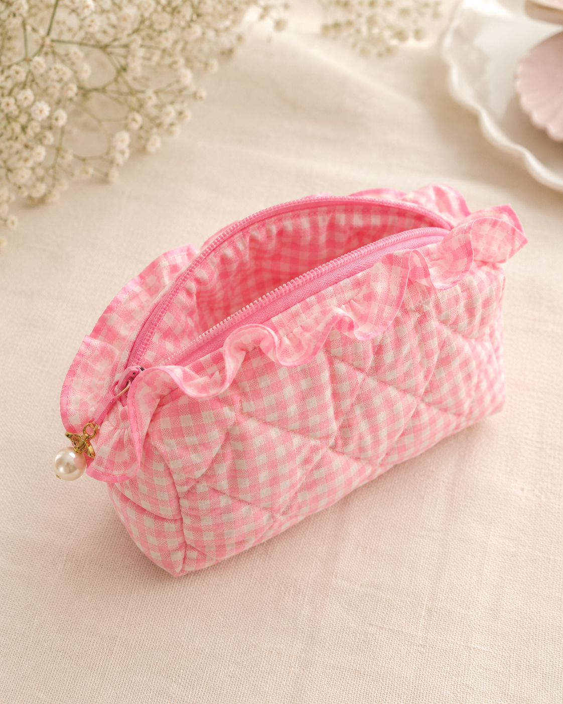 QUILTED RUFFLES SMALL POUCH W PEARL ZIPPER