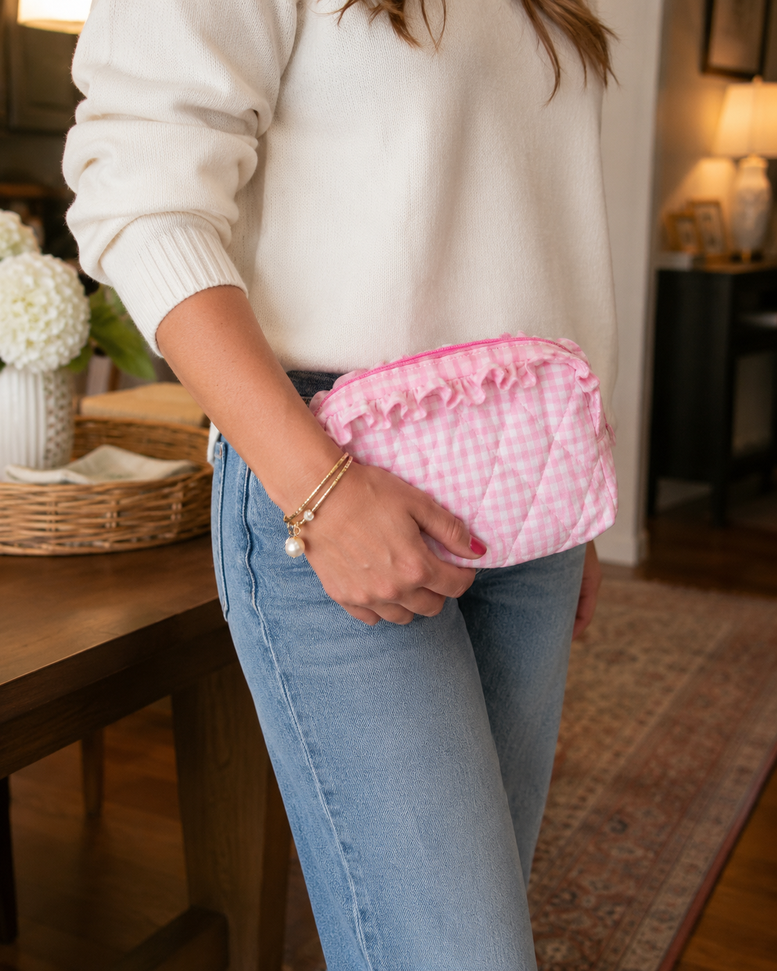 QUILTED RUFFLES SMALL POUCH W PEARL ZIPPER